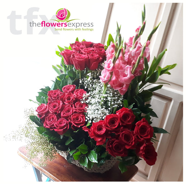 LUXURIOUS RED Flower Basket